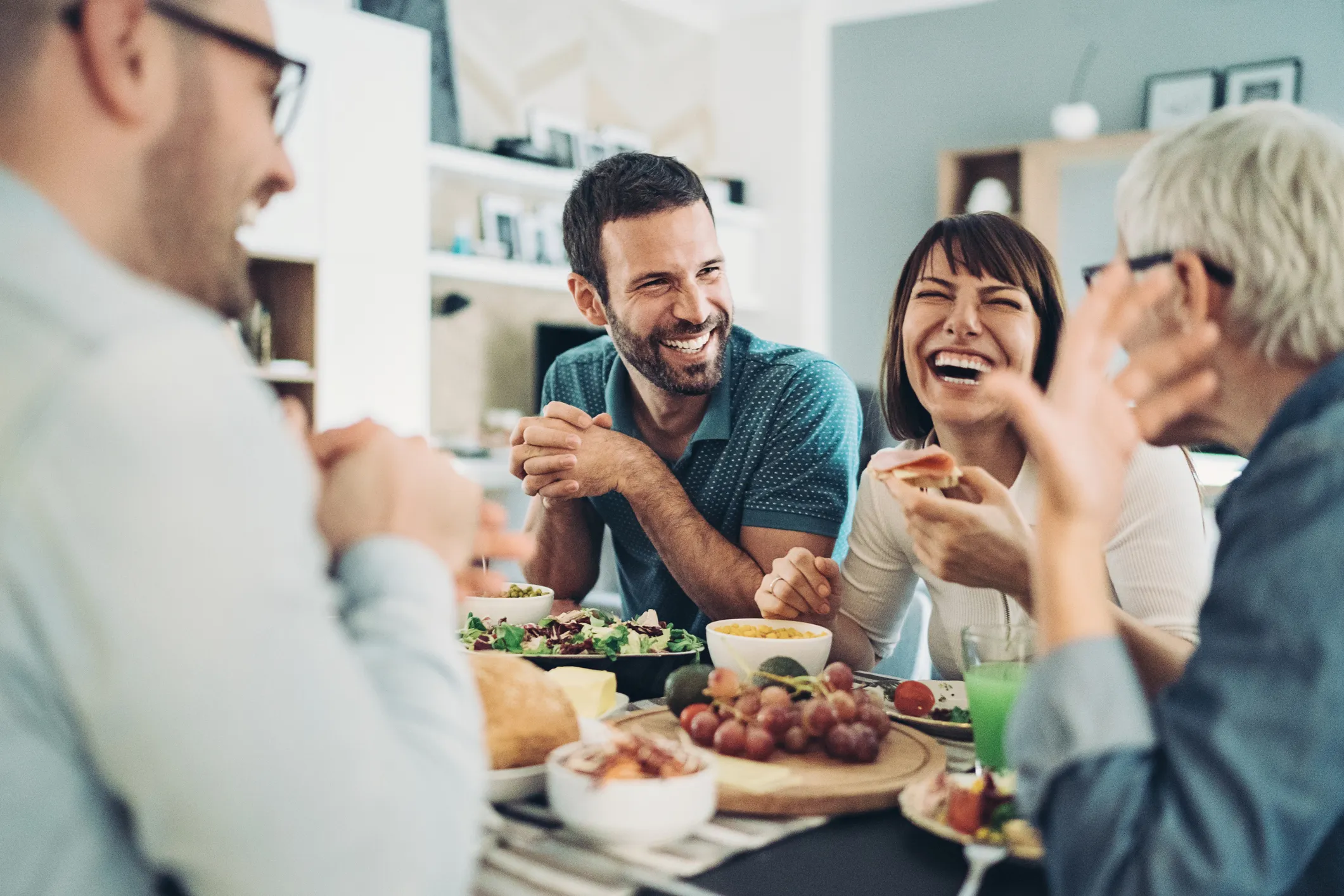 famiglia mangia fibre alimentari