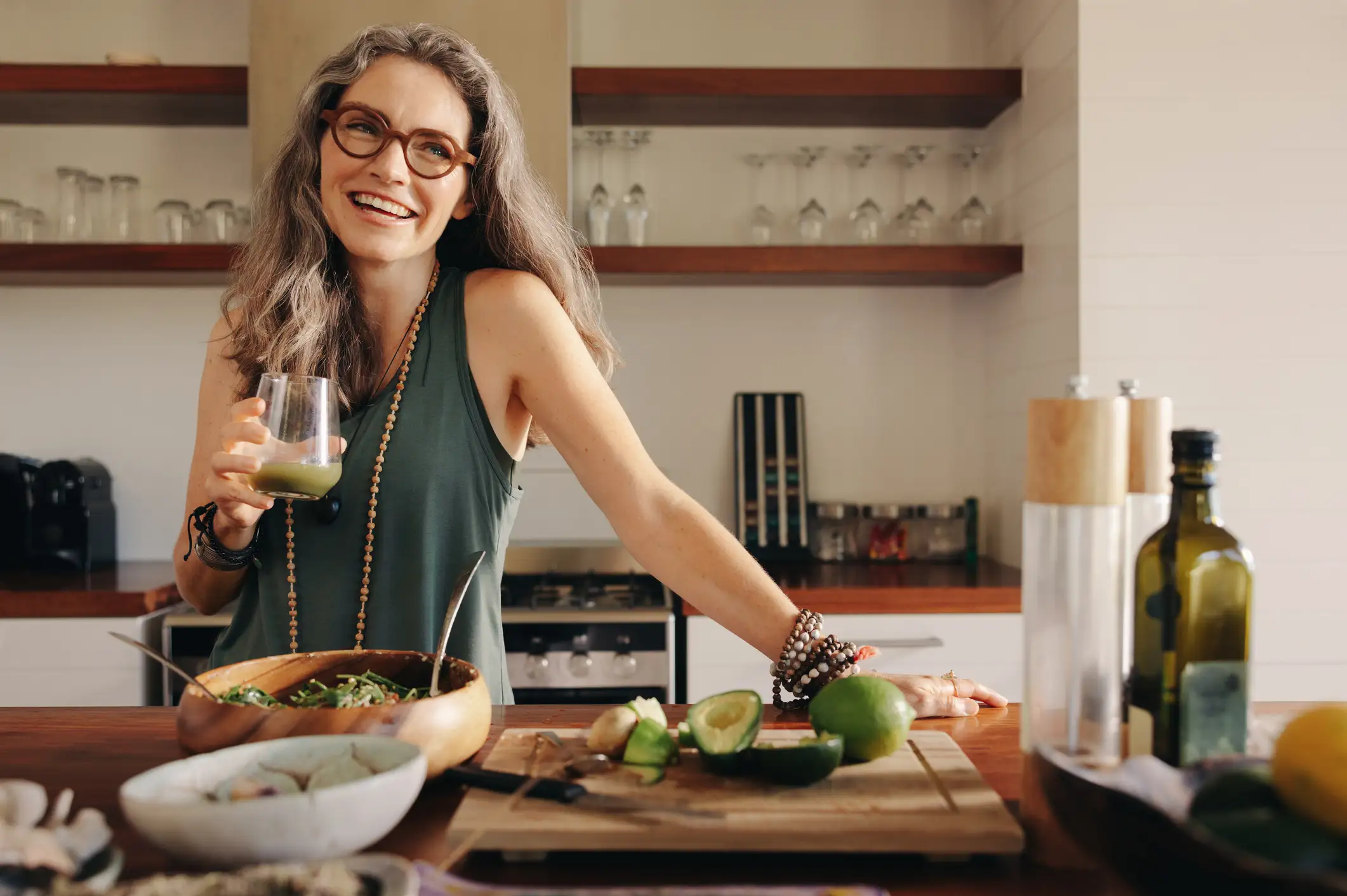 nutrigenomica donna che cucina
